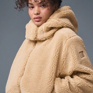 Alo Yoga Sherpa Foxy Hooded Jacket Small